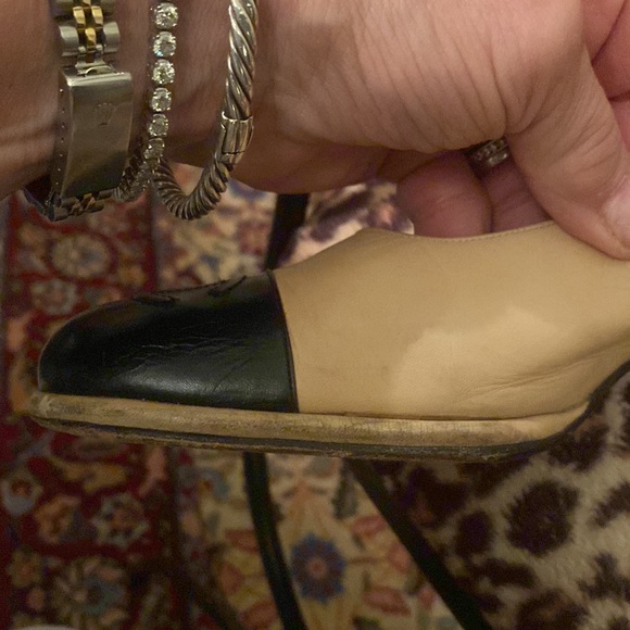 CHANEL camel color and black toe shoe - Picture 10 of 10